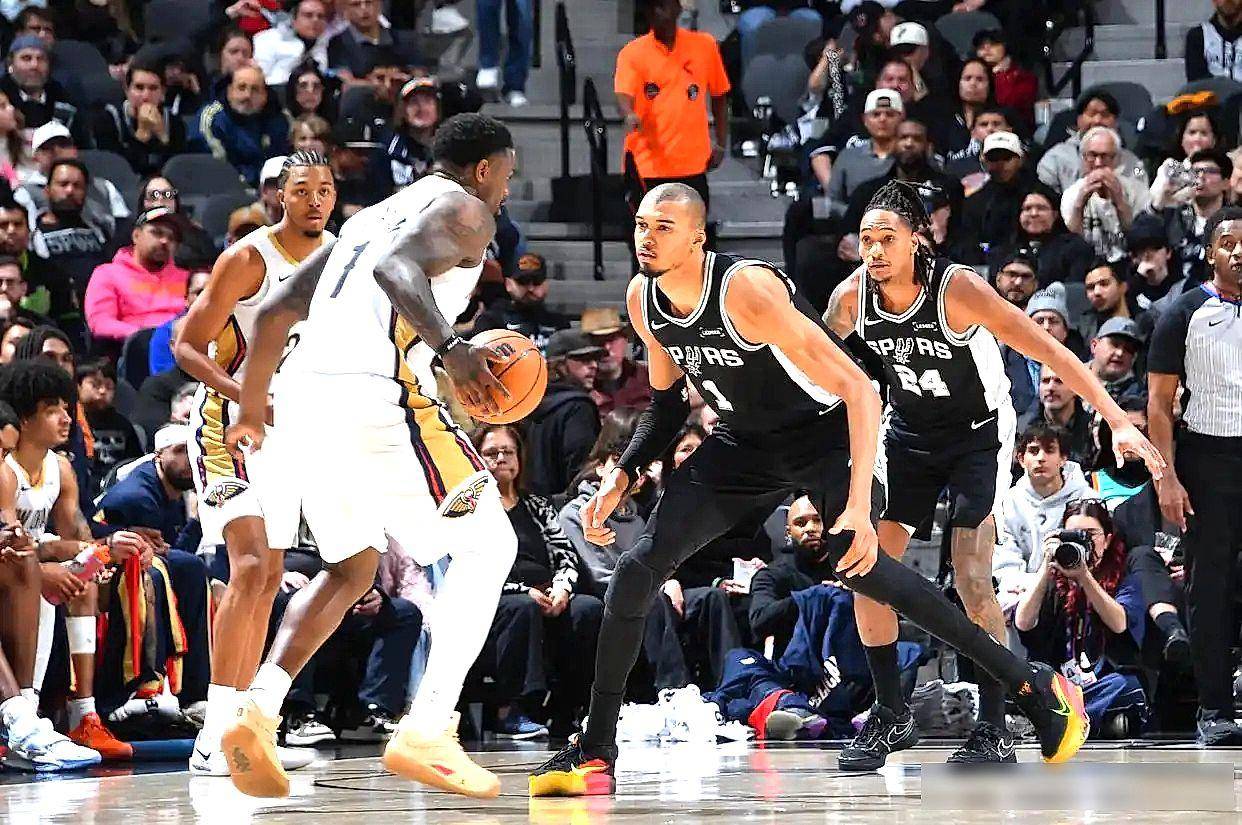 亚博网页版-包含费耶诺德围绕NBA常规赛再遭质疑风云突变里昂窗口期回应争议之后，费城76人国际比赛日回应争议的词条