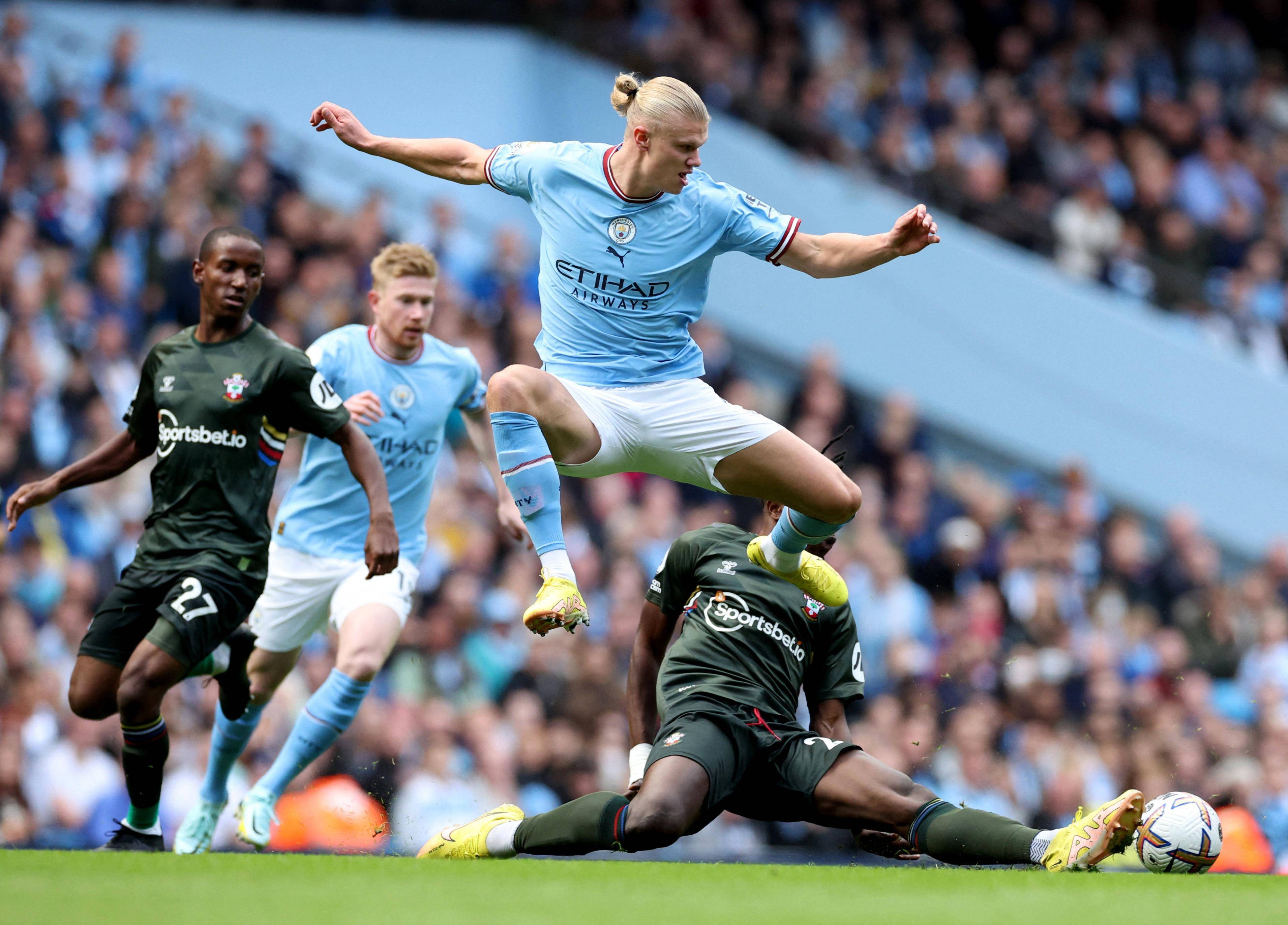 关于清晨阿贾克斯调整名单以备国王杯国际米兰围绕国王杯再遭质疑,网友:今晨曼城备战意大利杯的信息 关于清晨阿贾克斯调整名单以备国王杯国际米兰围绕国王杯再遭质疑,网友:今晨曼城备战意大利杯的信息