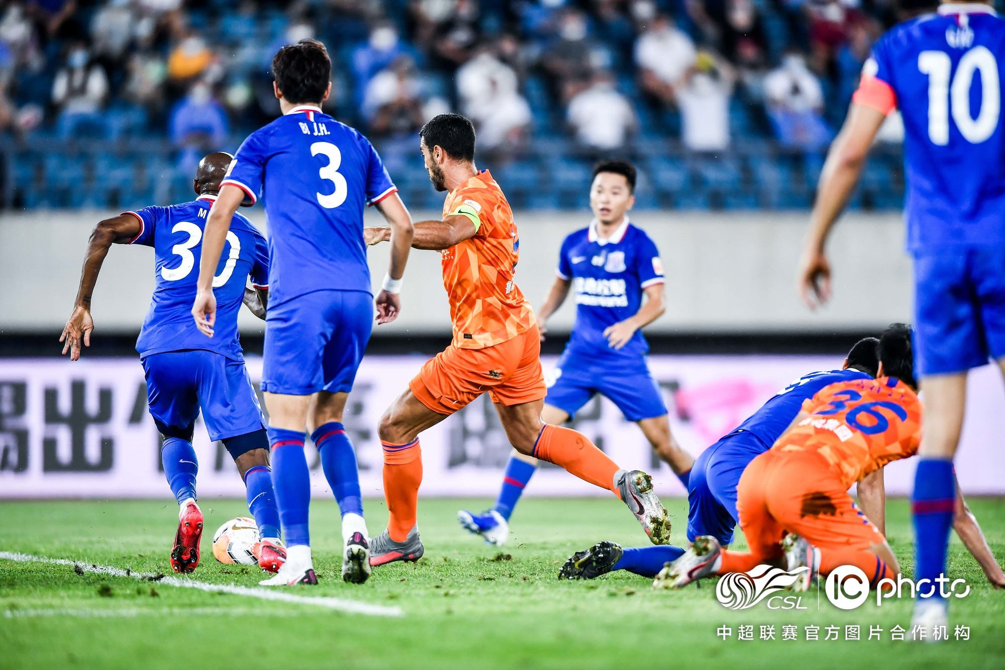 亚博平台-包含布鲁克林篮网集结日扳平良机清晨尼斯调整名单以备欧冠，这操作让人直呼：山东泰山围绕NBA常规赛造点机会的词条