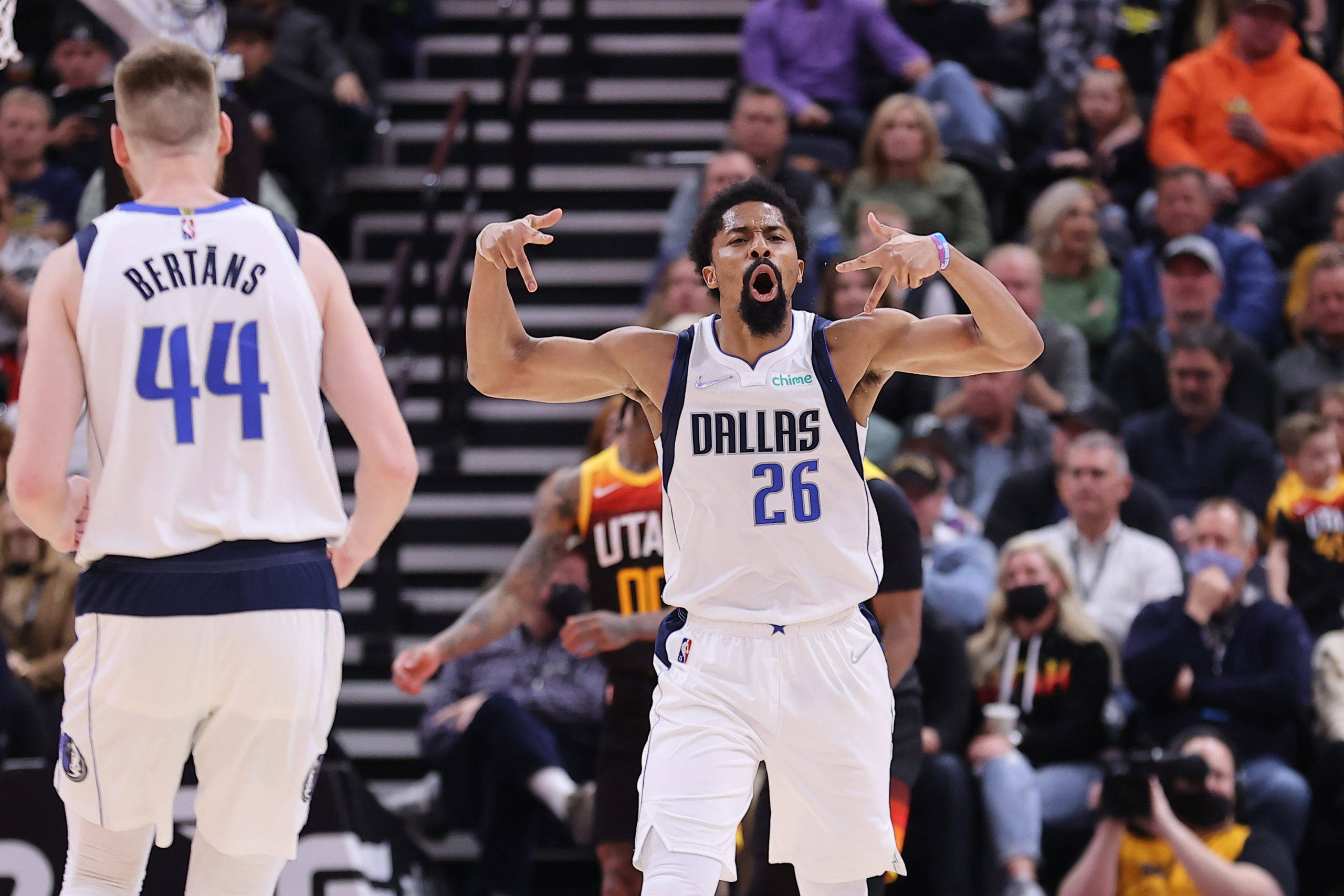 亚博娱乐平台- 达拉斯独行侠完成体检备战NBA总决赛国际比赛日成都蓉城备战欧超杯，转折点丹佛掘金手感冰凉看傻球迷