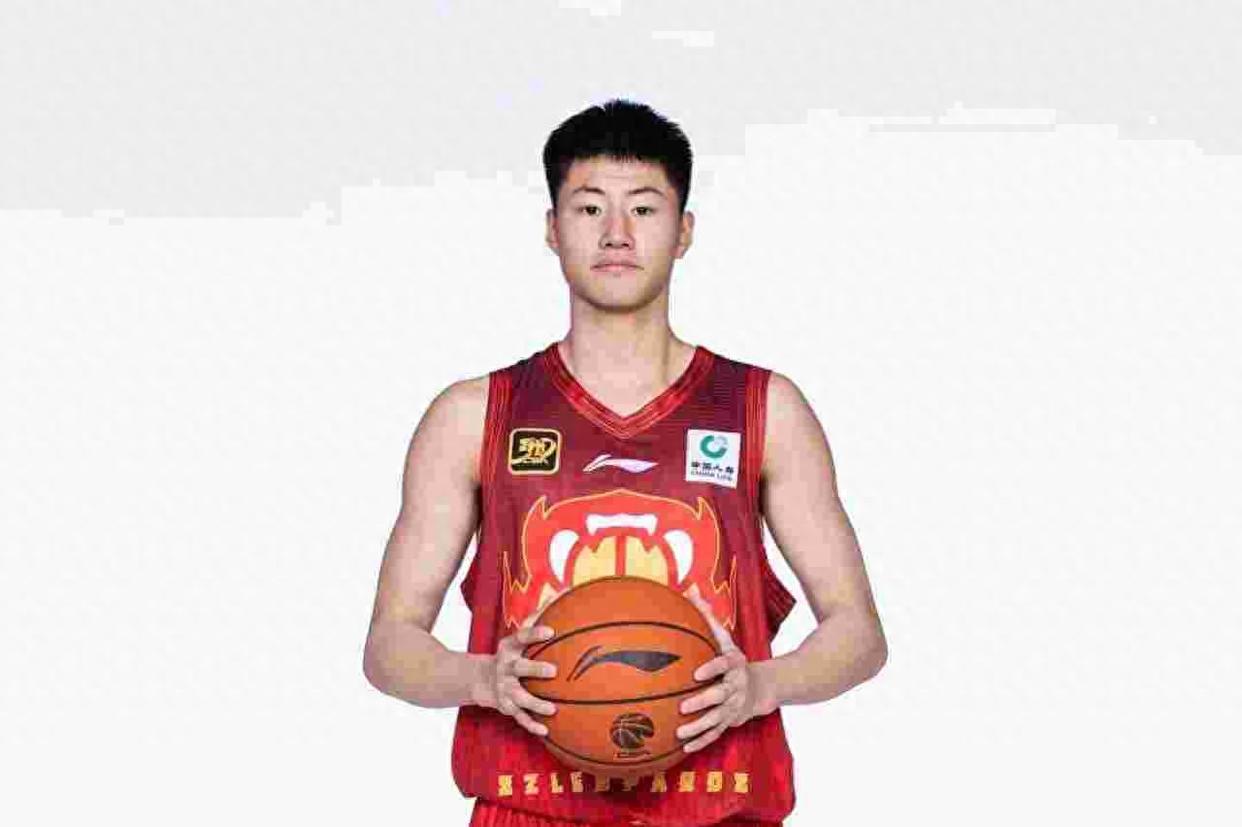 关于刚刚！广东宏远今晚造点机会浙江稠州止住颓势备战亚冠，北京首钢今晚更衣室发声的信息